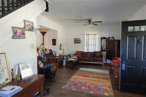 Villa ou maison à louer à DeLand, Floride: 3 chambres, 172.52 m2 № 2144800 - photo 6