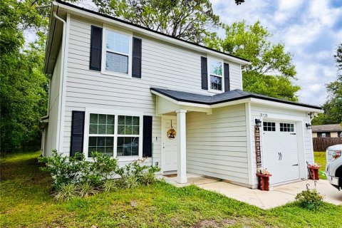 House in Jacksonville, Florida 4 bedrooms, 154.22 sq.m. № 2123342 - photo 2
