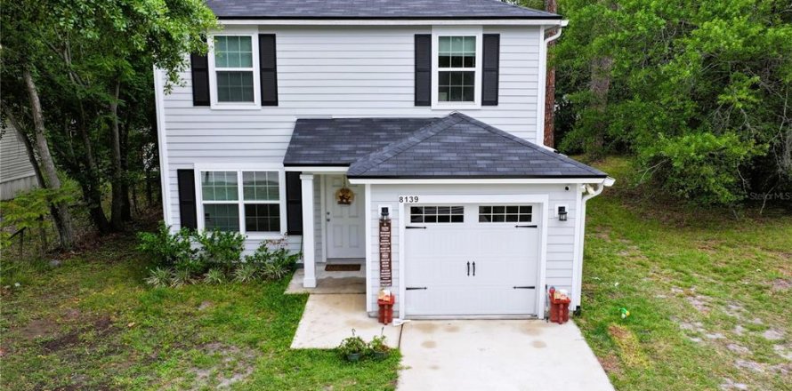 House in Jacksonville, Florida 4 bedrooms, 154.22 sq.m. № 2123342