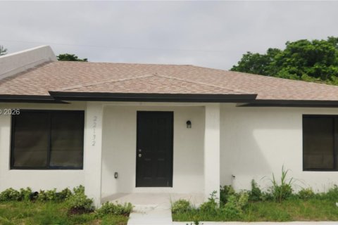 Villa ou maison à Miami, Floride 3 chambres № 2428466