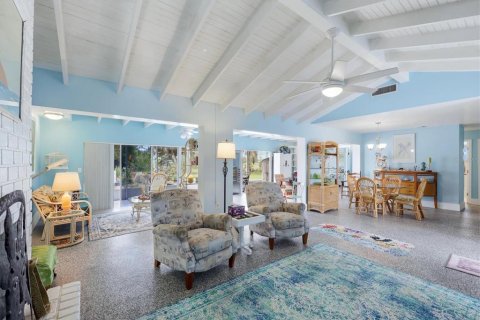 House in Rotonda, Florida 2 bedrooms, 148.27 sq.m. № 2121990 - photo 14