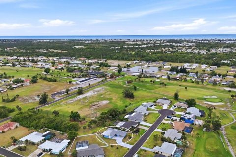 House in Rotonda, Florida 2 bedrooms, 148.27 sq.m. № 2121990 - photo 2