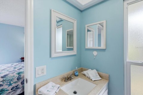House in Rotonda, Florida 2 bedrooms, 148.27 sq.m. № 2121990 - photo 30