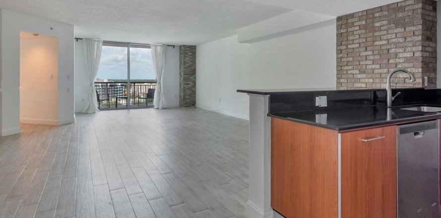 Apartment in METROPOLIS in Miami, Florida 2 bedrooms, 125 sq.m. № 55757