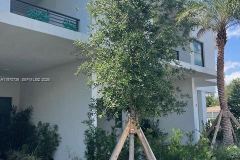 Таунхаус в Холливуд, Флорида 3 спальни, 139.35м2 № 2031115