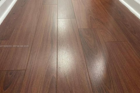 Condo in Miami, Florida, 1 bedroom № 1984539 - photo 26