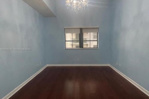 Condo in Miami, Florida, 1 bedroom № 1984539 - photo 19