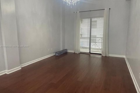 Condo in Miami, Florida, 1 bedroom № 1984539 - photo 15