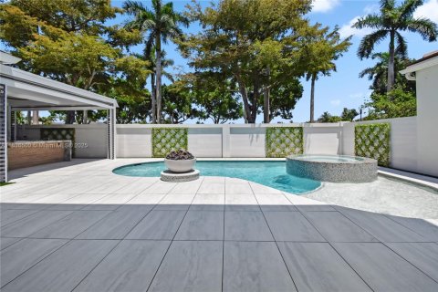Villa ou maison à vendre à Boca Raton, Floride: 4 chambres, 366.59 m2 № 1850892 - photo 5