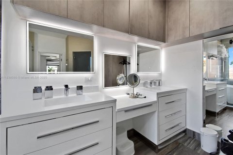 Villa ou maison à vendre à Boca Raton, Floride: 4 chambres, 366.59 m2 № 1850892 - photo 18