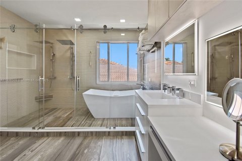 Villa ou maison à vendre à Boca Raton, Floride: 4 chambres, 366.59 m2 № 1850892 - photo 17