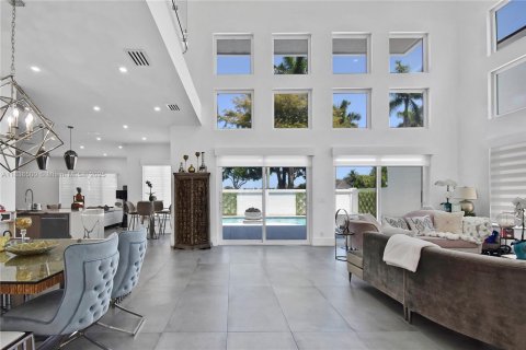 Villa ou maison à vendre à Boca Raton, Floride: 4 chambres, 366.59 m2 № 1850892 - photo 9