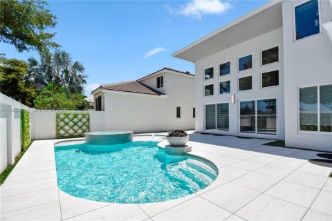 Villa ou maison à vendre à Boca Raton, Floride: 4 chambres, 366.59 m2 № 1850892 - photo 3