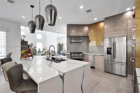 Villa ou maison à vendre à Boca Raton, Floride: 4 chambres, 366.59 m2 № 1850892 - photo 13