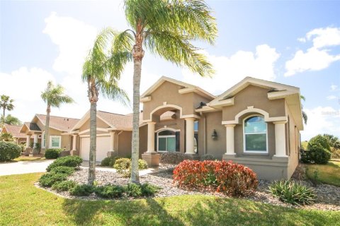 House in Hudson, Florida 3 bedrooms, 184.88 sq.m. № 2092174