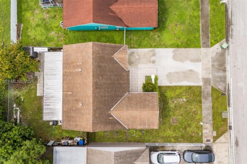 Купить виллу или дом в Майами-Гарденс, Флорида 3 спальни, 111.95м2, № 2394813 - фото 6