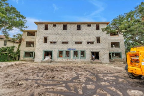 Touwnhouse à vendre à Tampa, Floride: 4 chambres, 279.73 m2 № 1815334 - photo 10