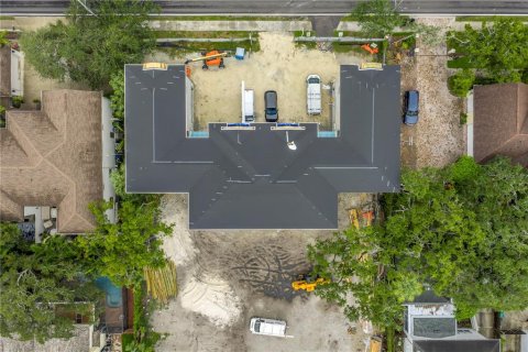 Adosado en venta en Tampa, Florida, 4 dormitorios, 279.73 m2 № 1815334 - foto 9