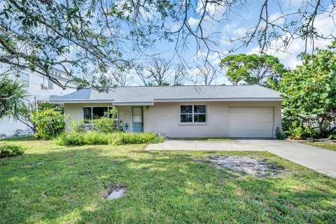 Villa ou maison à vendre à Palm Harbor, Floride: 2 chambres, 154.4 m2 № 1882746 - photo 1