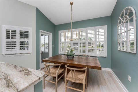 Adosado en venta en Punta Gorda, Florida, 3 dormitorios, 192.12 m2 № 1911299 - foto 14