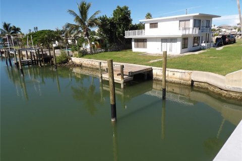 Immobilier commercial à Madeira Beach, Floride 7 chambres, 183.95 m2 № 2134887