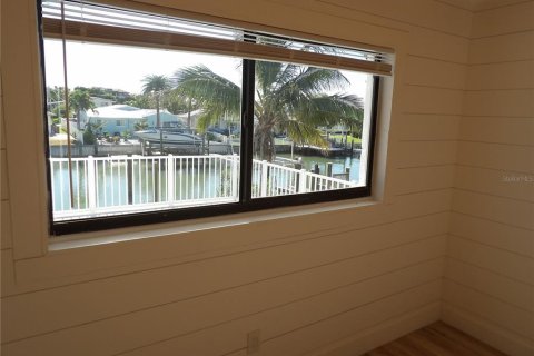 Immobilier commercial à vendre à Madeira Beach, Floride: 7 chambres, 183.95 m2 № 2134887 - photo 22