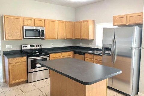 Villa ou maison à louer à Sanford, Floride: 4 chambres, 181.62 m2 № 2419224 - photo 5