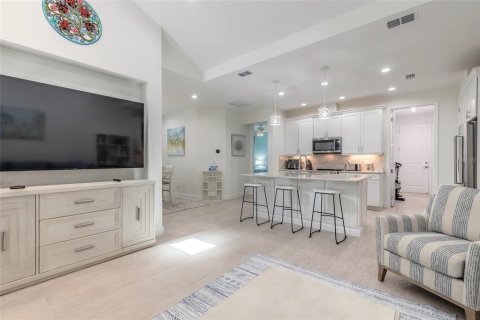 Villa ou maison à vendre à Daytona Beach, Floride: 2 chambres, 121.52 m2 № 2431131 - photo 11