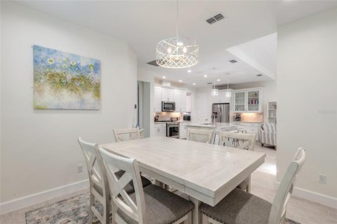 Villa ou maison à vendre à Daytona Beach, Floride: 2 chambres, 121.52 m2 № 2431131 - photo 12