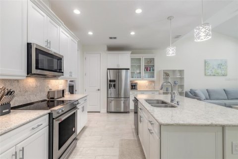 Villa ou maison à vendre à Daytona Beach, Floride: 2 chambres, 121.52 m2 № 2431131 - photo 4