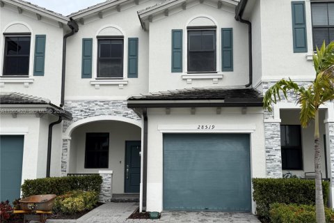 Townhouse in Homestead, Florida 3 bedrooms, 123.65 sq.m. № 2027597 - photo 2