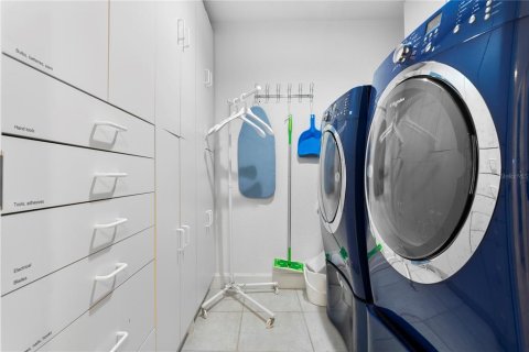 Condominio en venta en Saint Petersburg, Florida, 3 dormitorios, 170.29 m2 № 1911144 - foto 27