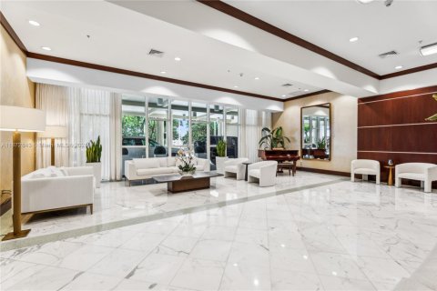 Condo in Sunny Isles Beach, Florida, 1 bedroom  № 2036773 - photo 13