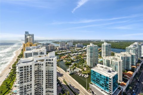 Condo in Sunny Isles Beach, Florida, 1 bedroom  № 2036773 - photo 4