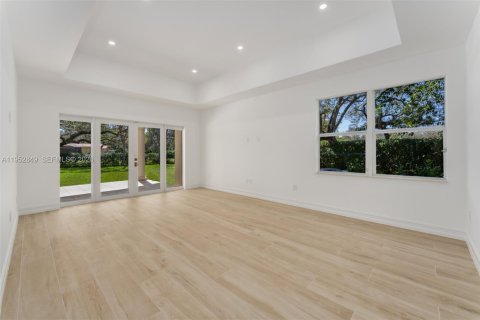 Villa ou maison à vendre à Pinecrest, Floride: 4 chambres, 286.42 m2 № 2020079 - photo 16