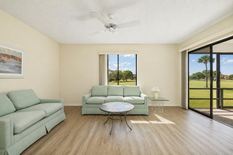 Condo in Stuart, Florida, 2 bedrooms № 2243658 - photo 12