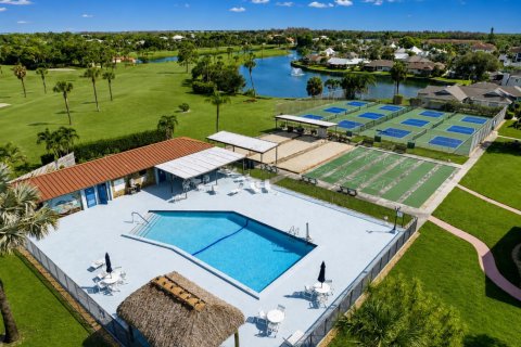 Condo in Stuart, Florida, 2 bedrooms № 2243658 - photo 6