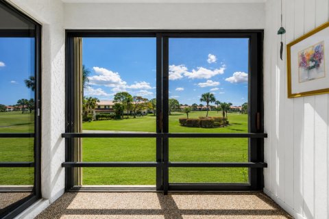 Condo in Stuart, Florida, 2 bedrooms № 2243658 - photo 16