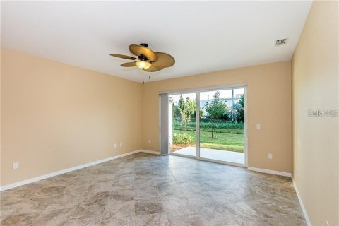 Apartment in Punta Gorda, Florida 2 bedrooms, 112.23 sq.m. № 2229889 - photo 3