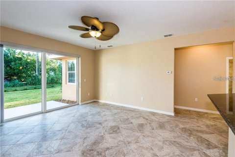 Apartment in Punta Gorda, Florida 2 bedrooms, 112.23 sq.m. № 2229889 - photo 4