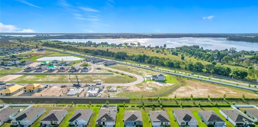 Casa en Auburndale, Florida 3 dormitorios, 130.53 m2 № 1717630