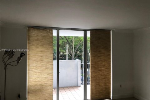 Copropriété à louer à Aventura, Floride: 1 chambre, 82.4 m2 № 1999897 - photo 2