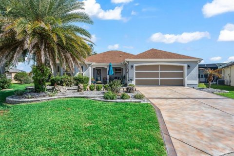 House in The Villages, Florida 3 bedrooms, 172.24 sq.m. № 2238186 - photo 4