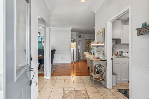 House in The Villages, Florida 3 bedrooms, 172.24 sq.m. № 2238186 - photo 7