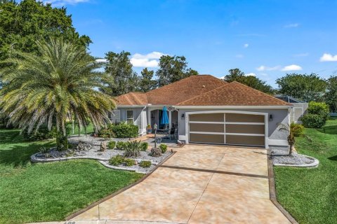 House in The Villages, Florida 3 bedrooms, 172.24 sq.m. № 2238186 - photo 3