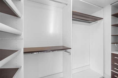 Copropriété à vendre à Miami, Floride: 2 chambres, 140.1 m2 № 1991730 - photo 17