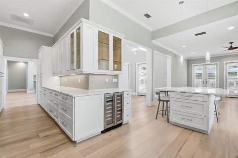 Villa ou maison à vendre à Sarasota, Floride: 4 chambres, 335.66 m2 № 2277934 - photo 13