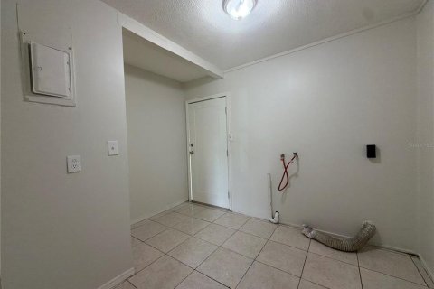 Villa ou maison à vendre à Tampa, Floride: 4 chambres, 97.08 m2 № 2402894 - photo 12