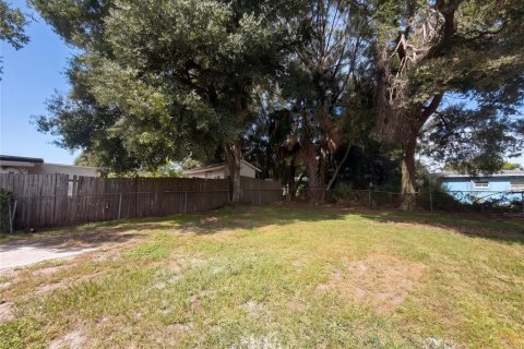 Villa ou maison à vendre à Tampa, Floride: 4 chambres, 97.08 m2 № 2402894 - photo 19