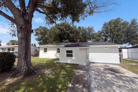 Villa ou maison à vendre à Tampa, Floride: 4 chambres, 97.08 m2 № 2402894 - photo 21